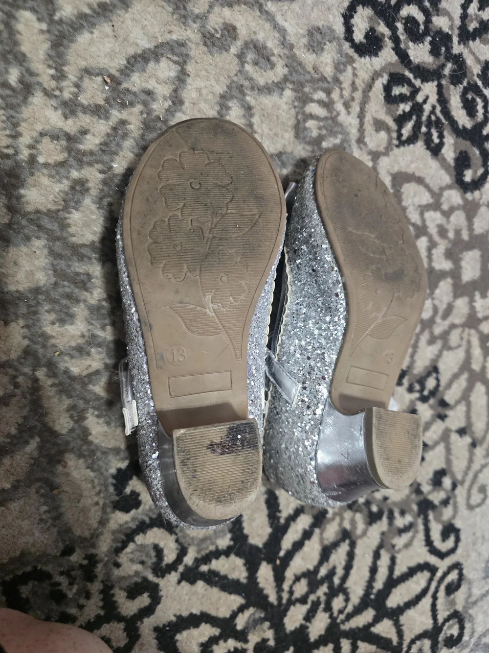 Girls Silver Glitter Mary Jane Dress Shoes
